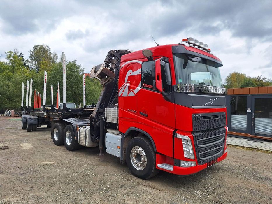 Volvo FH13 540  Do drewna lasu drzewa stosu kłody dłużycy naczepa Doll Logo 21