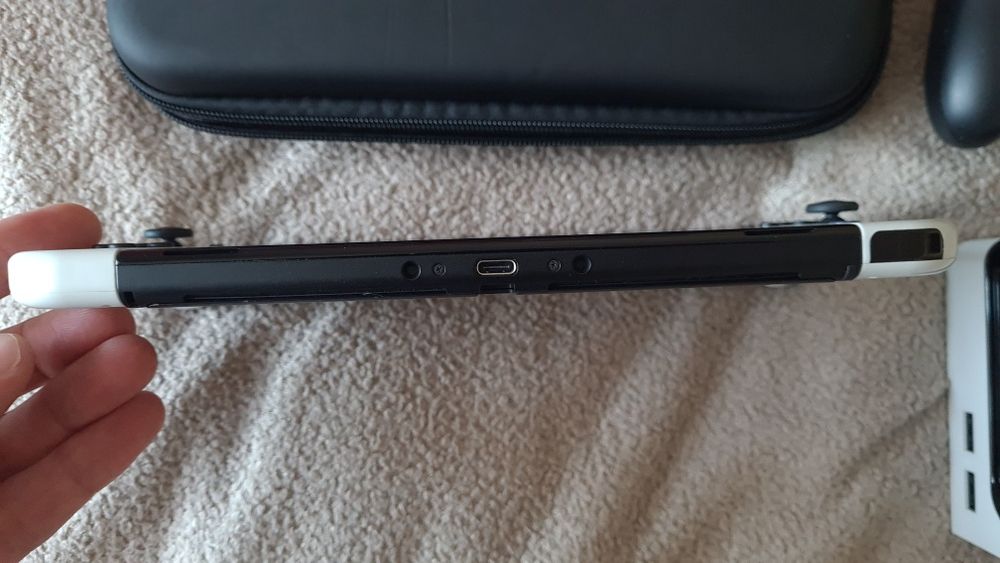 Nintendo Switch Oled z grą