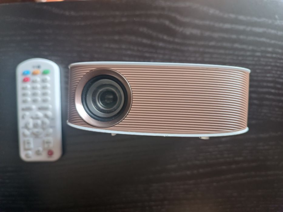 Projetor LG minibeam PH150G