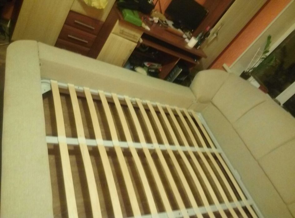 Продам велику кровать