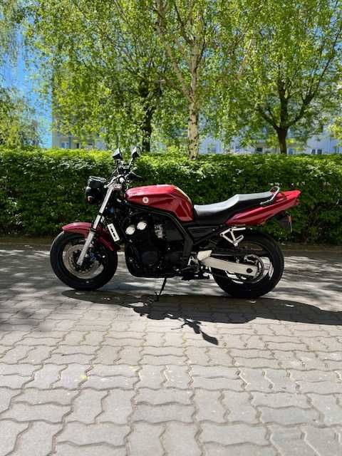 Motocykl Yamaha FZS 600