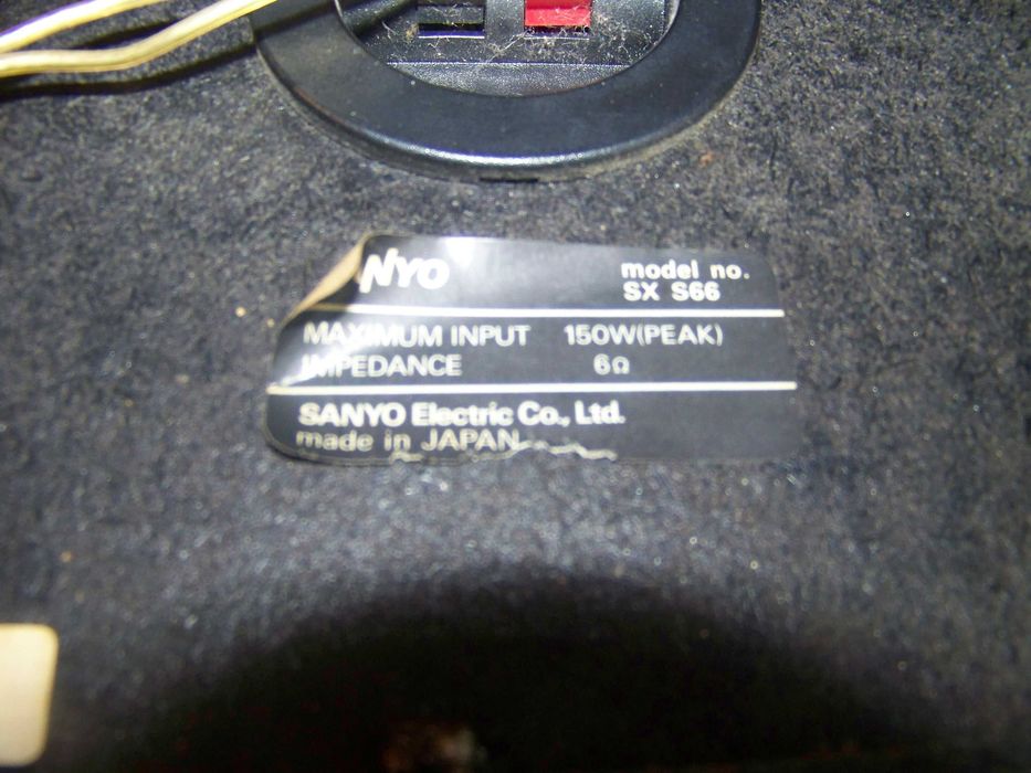colunas sanyo 150 W, panasonic 100 W e philips