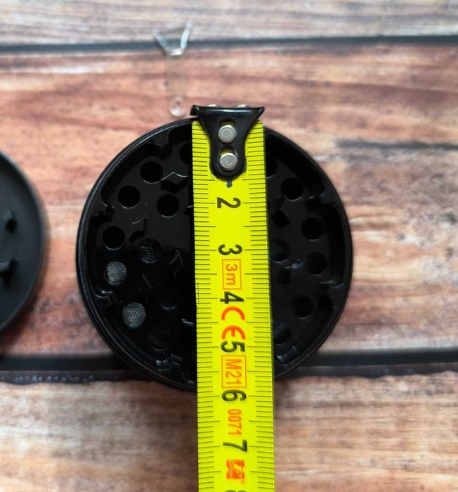 4-Częściowy Młynek Kruszarka Grass Monkey