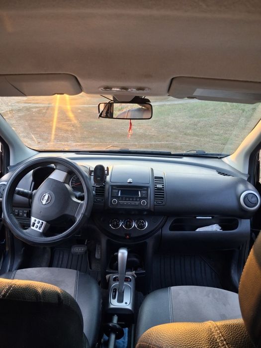 Nissan note 2012