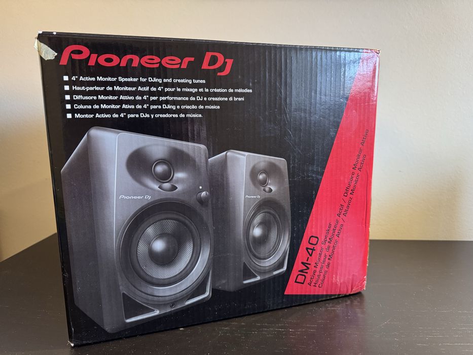 Colunas Pioneer DJ  DM-40