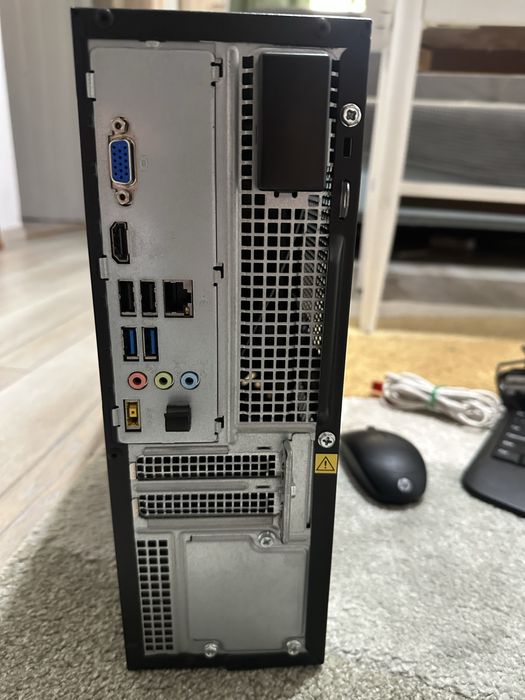 Komputer stacjonarny Lenovo