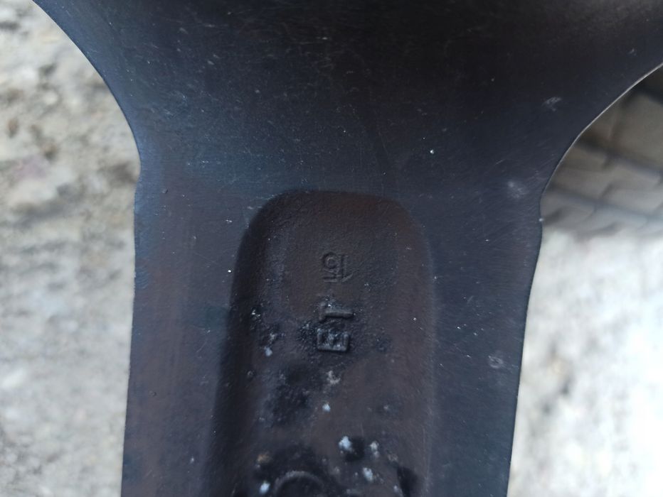 felgi aluminiowe peugeot 207 16 4x108 et15 z oponami