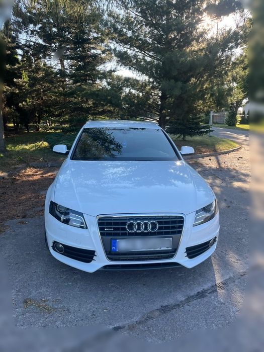 Audi A4 b8  2.0 Tdi Quattro 2011r S-line