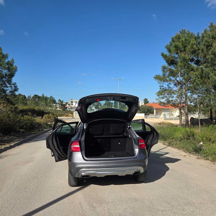 Mercedes GLA 200 Ano 2016- 136cv- Possibilidade de Crédito