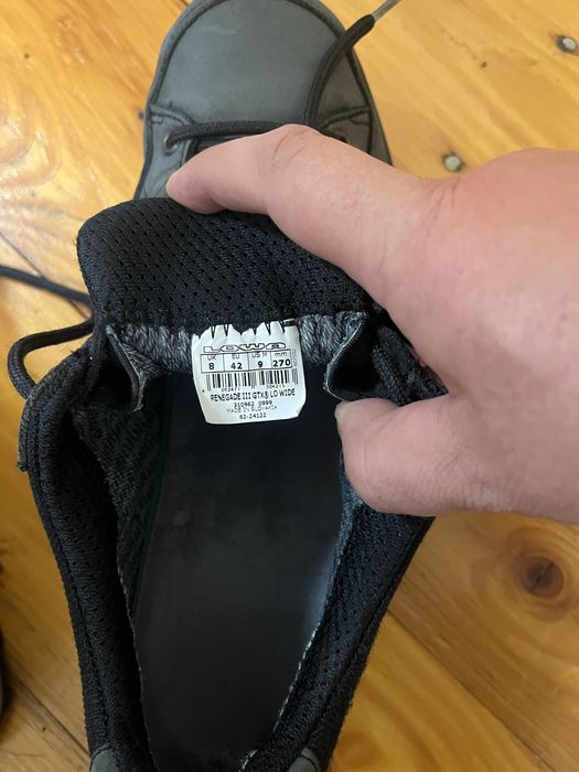 Чоловічі кросівки Lowa на gore- tex