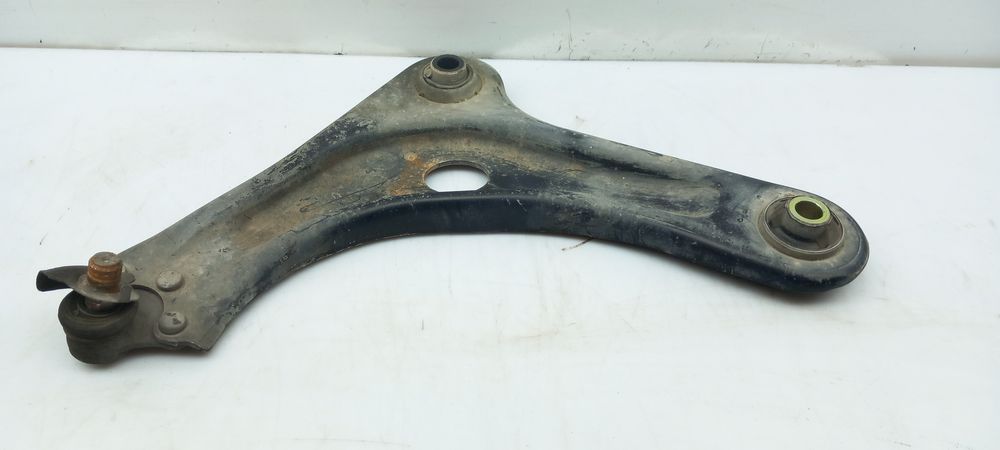 Braço de suspensão frente esquerdo PEUGEOT 208