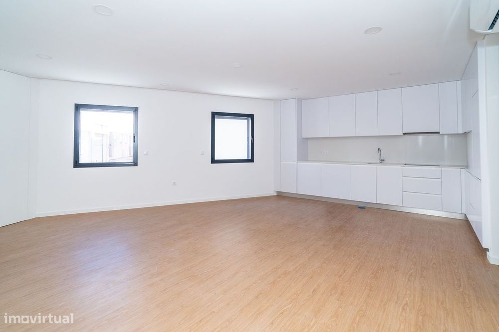 Apartamento T1+1 Novo com Suíte, 1 Lugar de Estacionamento, em Aveiro.