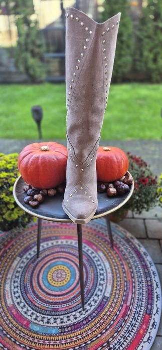 Buty kowbojki zamszowe Beyco ręcznie szyte