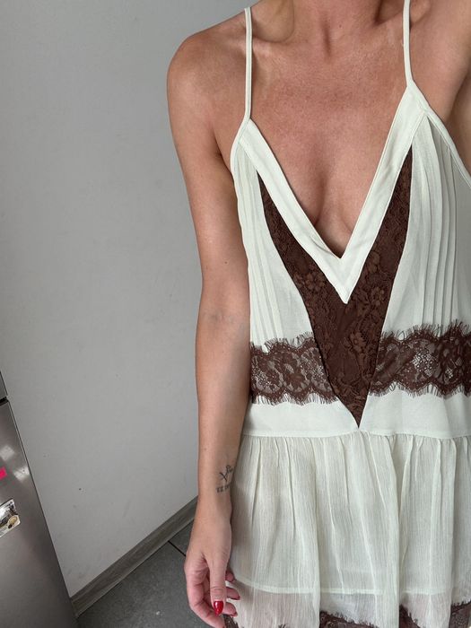 Sukienka Zara S bieliźniana z koronką