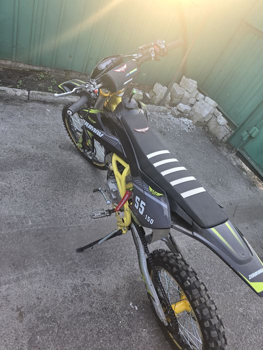 Продам zuumav S5