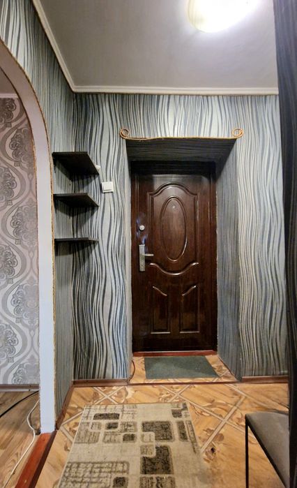 Продам 1 кімнатну квартиру по вул. Холодногірська