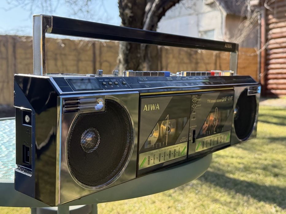 Продам магнитолу Aiwa CS-W99