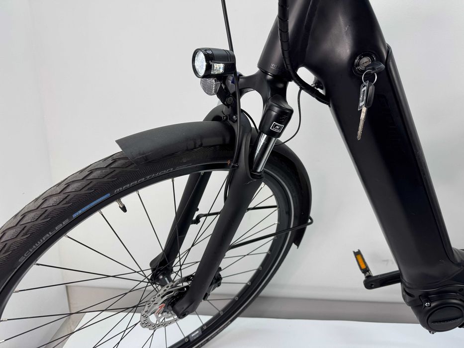 Rower elektryczny GIANT Dailytour E+ C7 rozmiar 53 cm bateria 500Wh