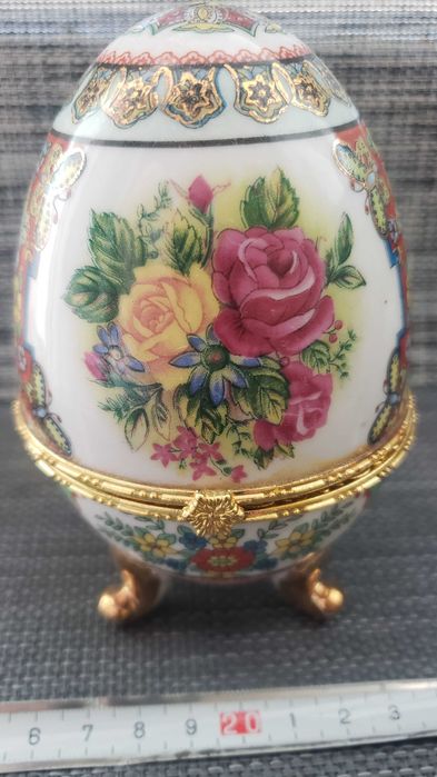 Порцеляна статуетки - Фарфор статуетки