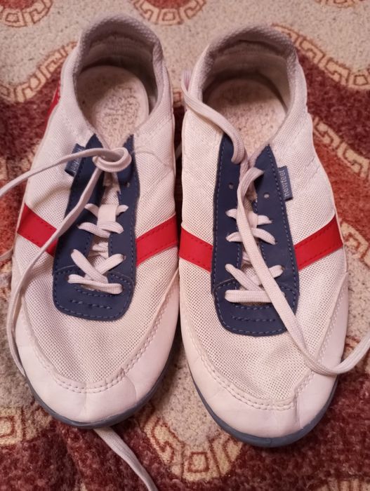 Дитячі кросівки літні 35 розмір