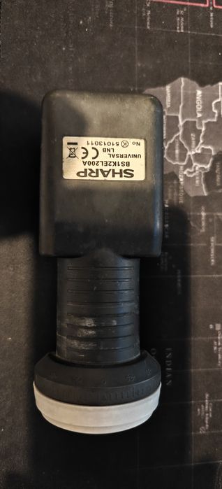 Konwerter satelitarny LNB  podwójny SHARP