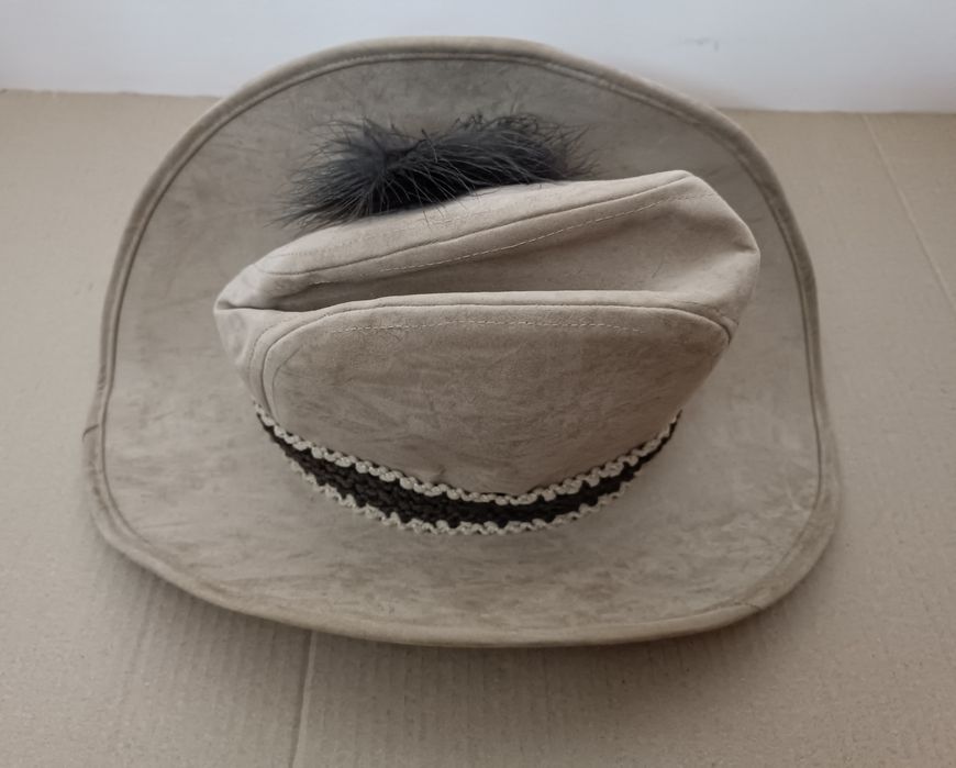 Капелюхи custom made bee hats