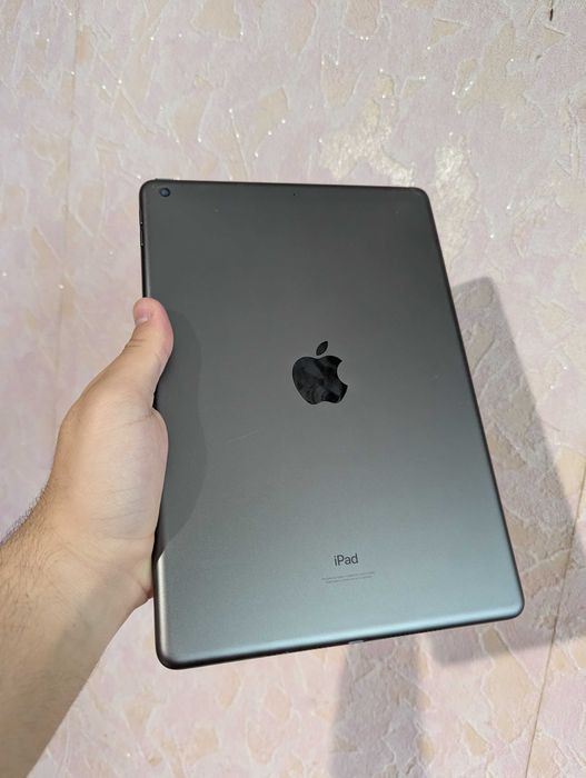 iPad 9 на 64gb гарний стан