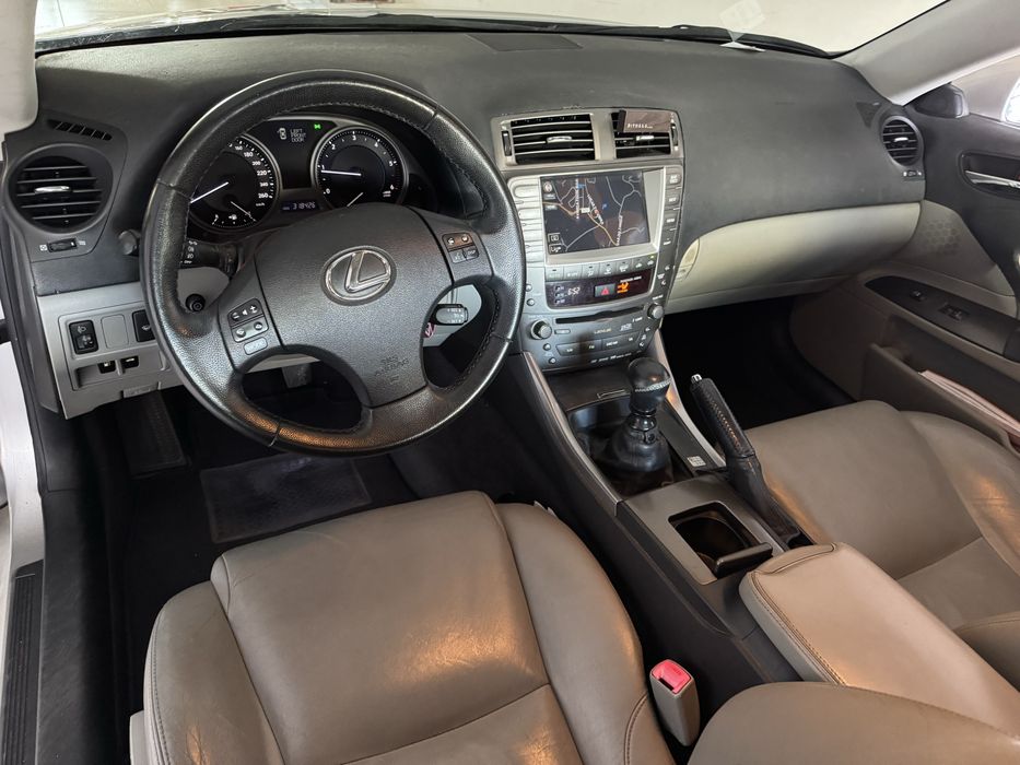 Lexus IS 220 — fotografia 6