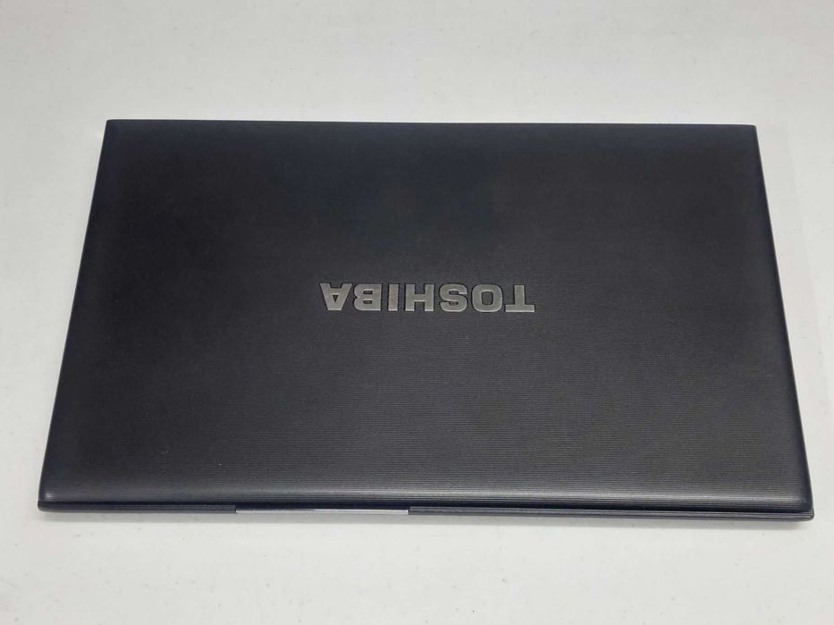 Toshiba i7 SSD 12Gb Ram bateria boa