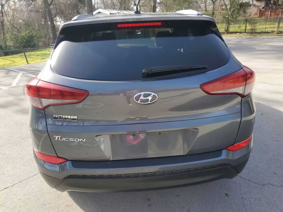 Hyundai Tucson      2016