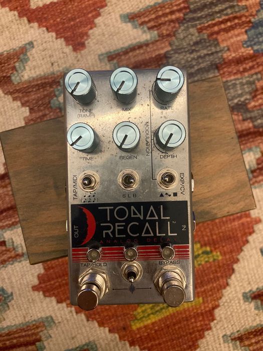 Chase Bliss Tonal Recall, Analog Delay (com caixa de madeira]