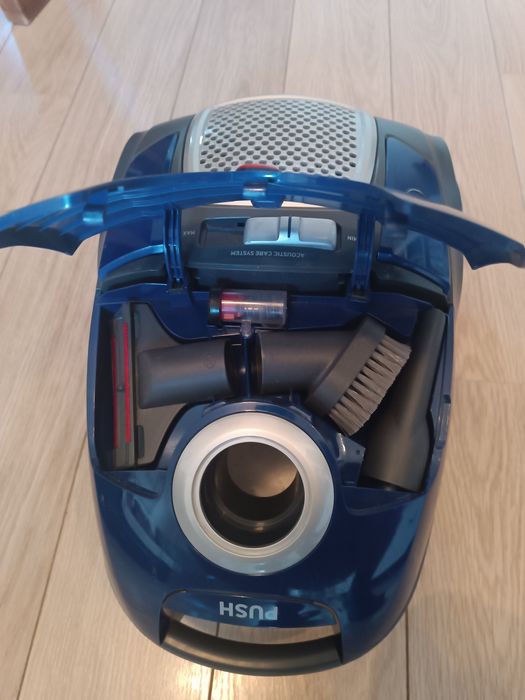 _._ Odkurzacz workowy Hoover Telios Exstra