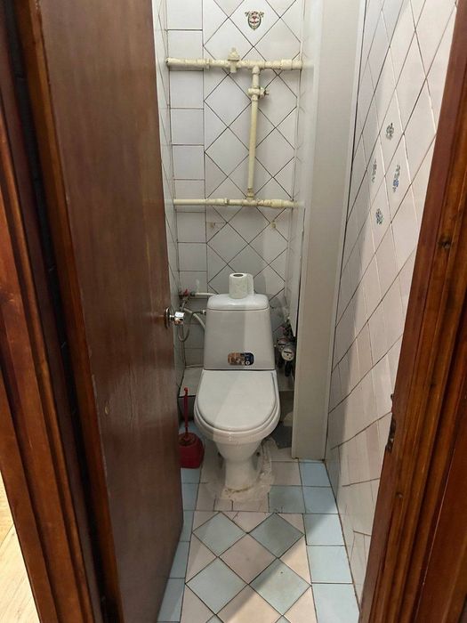 Продам 3к Перемога -3, Наб Перемоги, 104, поверх 1/9, МОЖНА БЕЗНАЛ (є орендарі)