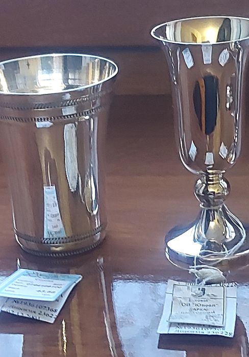 Продаётся столовое серебро