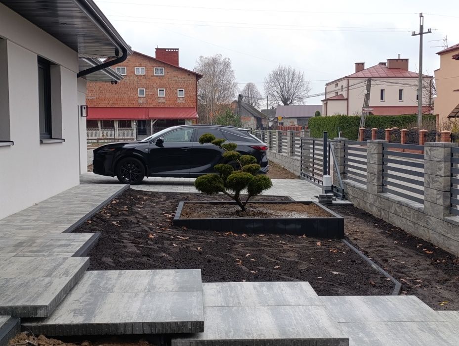 Zakładanie trawników glebogryzarka separacyjna systemy nawadniające