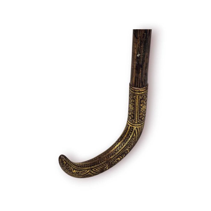 Bengala Antiga Madeira Cabo Metálico Dourado (Aplicação a Ouro) – 89 cm
