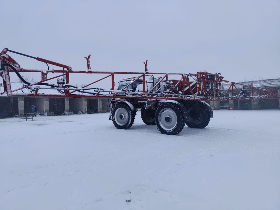 АКЦІЯ!Самохідний обприскувач CASE IH 3330