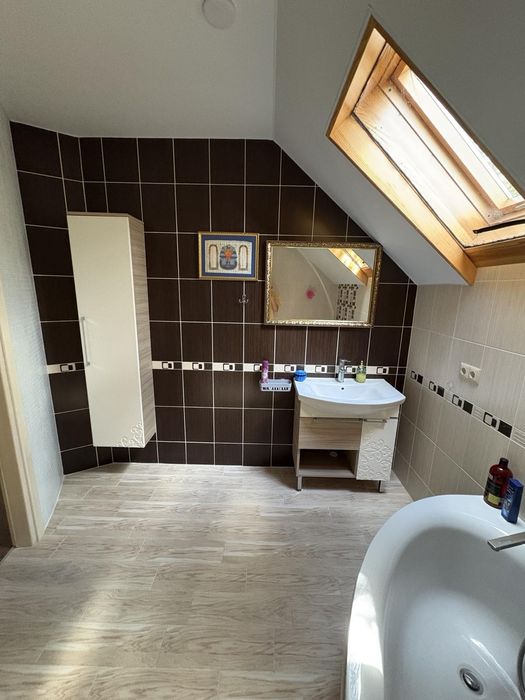 Будинок в кривині