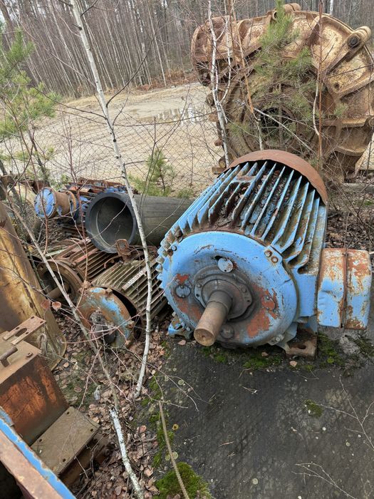 електродвигуни будь-які  на брухт дорого