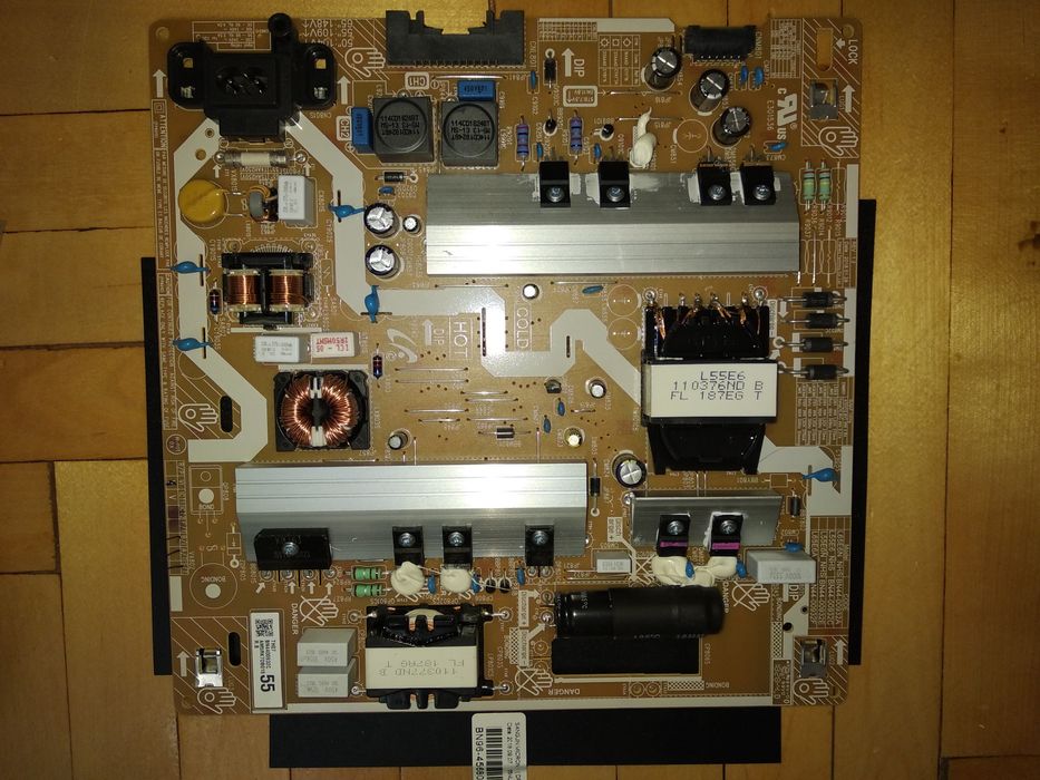 Динамики и кнопка включения ик порт SAMSUNG LED UE 55 NU 7102