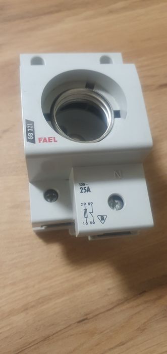 4x Gniazdo bezpiecznikowe FAEL LEGRAND 25A 1P+N
