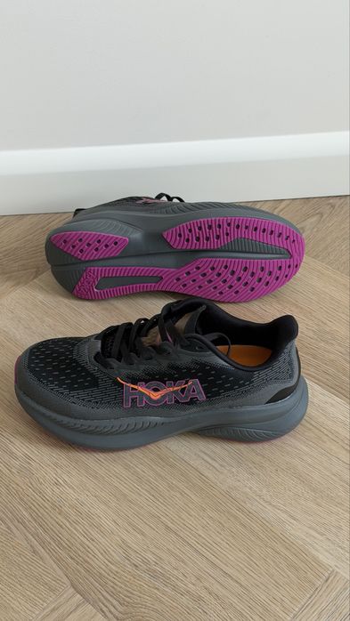 Кросівки Hoka Mach 6