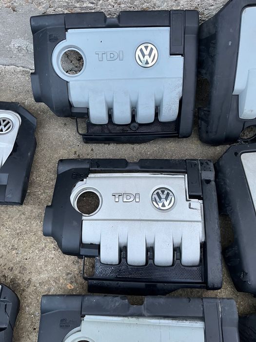 Кришка двигуна декоративна Volkswagen пассат б6 гольф 5 туран кадді