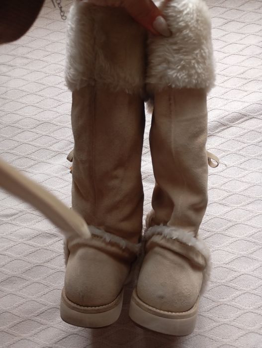 GUESS 40R beżowe zamszowe wysokie buty z futrem 26cm wkładka