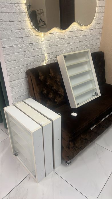 Стелаж 1000 грн полиця для лаків