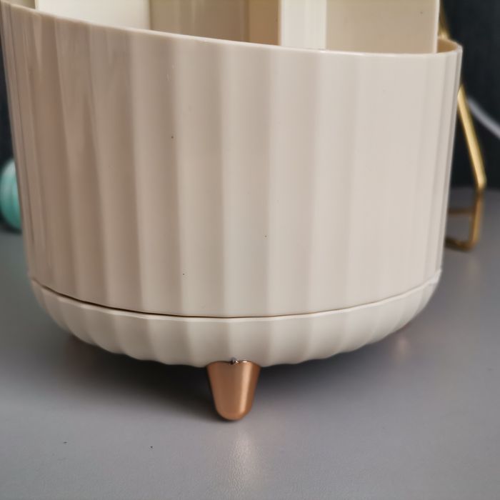 Stojak obrotowy na kosmetyki+gratisy