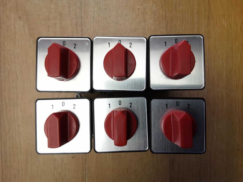 Interrutor de 3 posições mono-estável