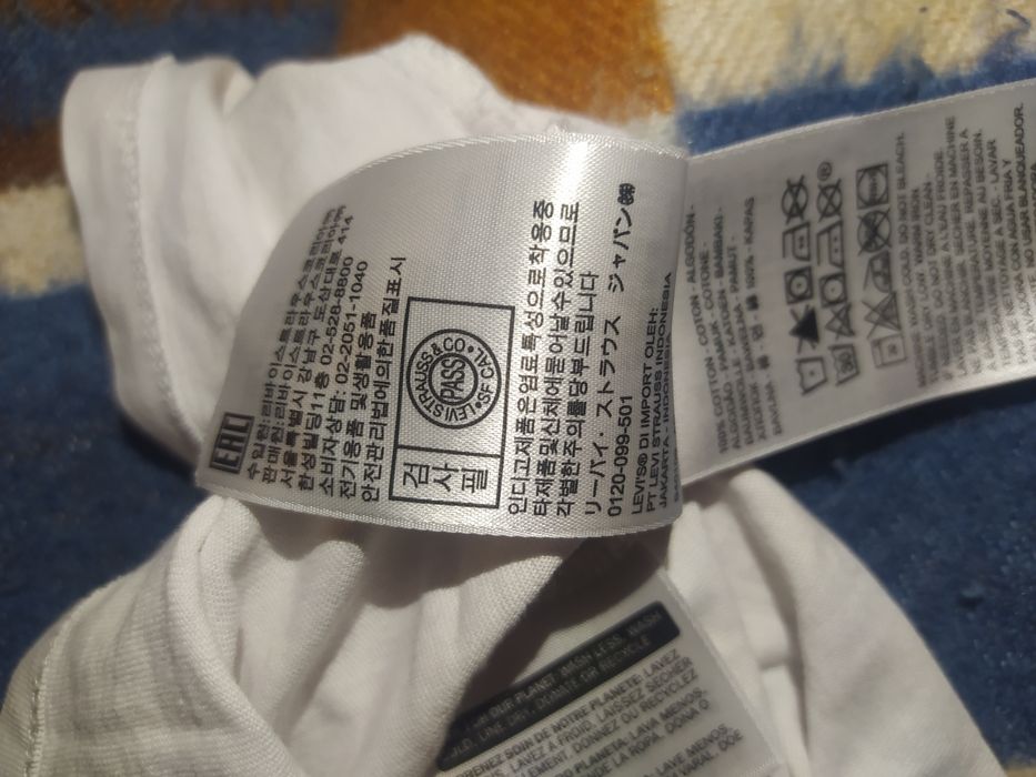 Футболка Levi's у гарному стані