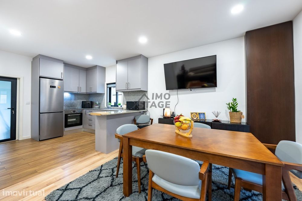 Moradia Bi-Familiar Renovada | Ermesinde – Santa Rita T1+1 e T2