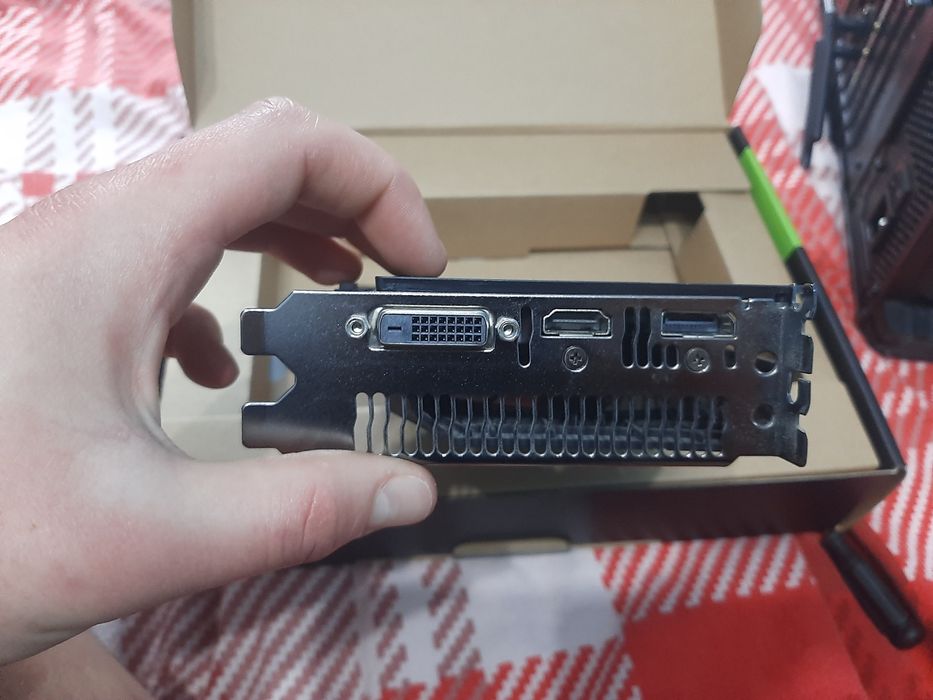 Karta graficzna Asus GeForce GTX 1050 Ti Cerberus OC 4 GB